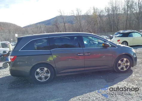 2013 Honda Odyssey Touring/Touring Elite из США, поврежденный, VIN 5FNRL5H9XDB017183